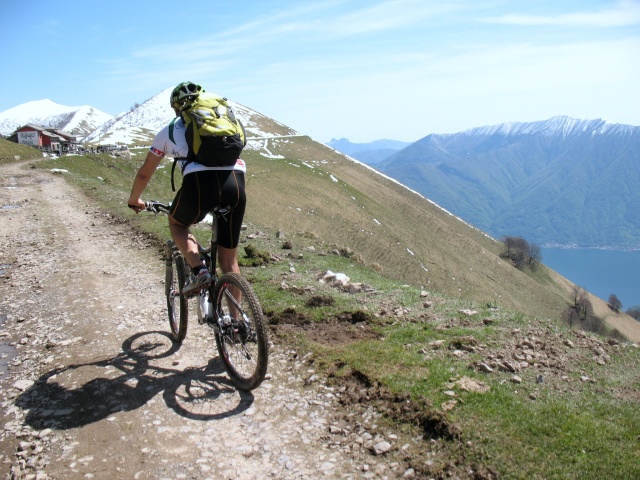 In bicicletta tra le Valli del Lago Ceresio