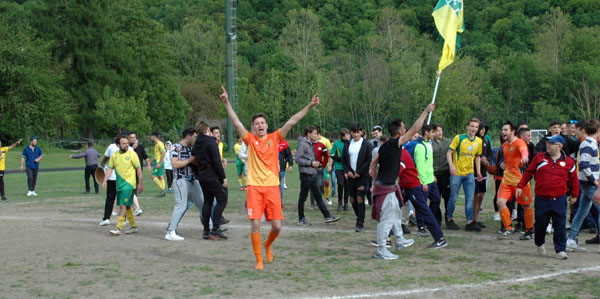 Grande successo per la Porlezzese Calcio: passaggio di categoria