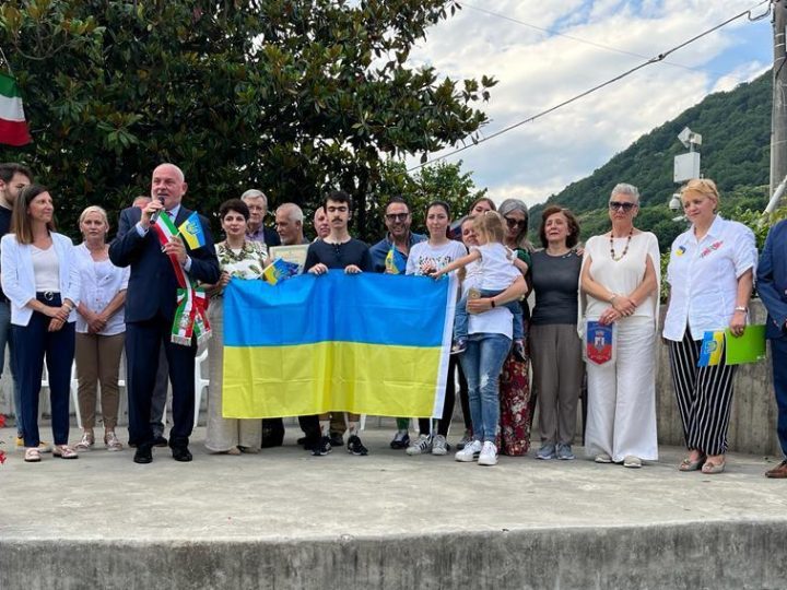 Battesimo civico e benemerenze a Lavena Ponte Tresa